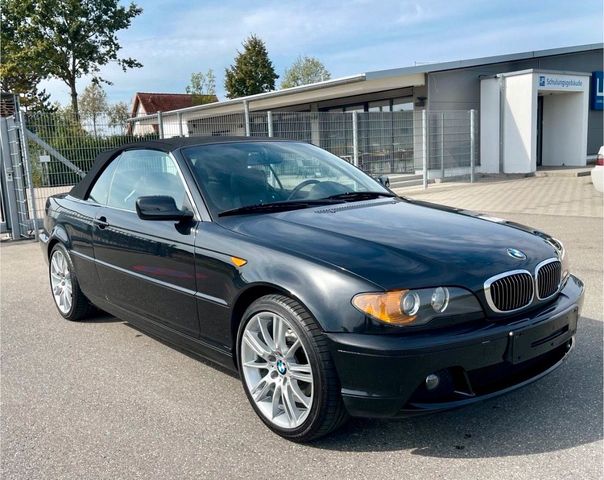 BMW E46 320i 170 PS Cabrio schwarz Facelift.