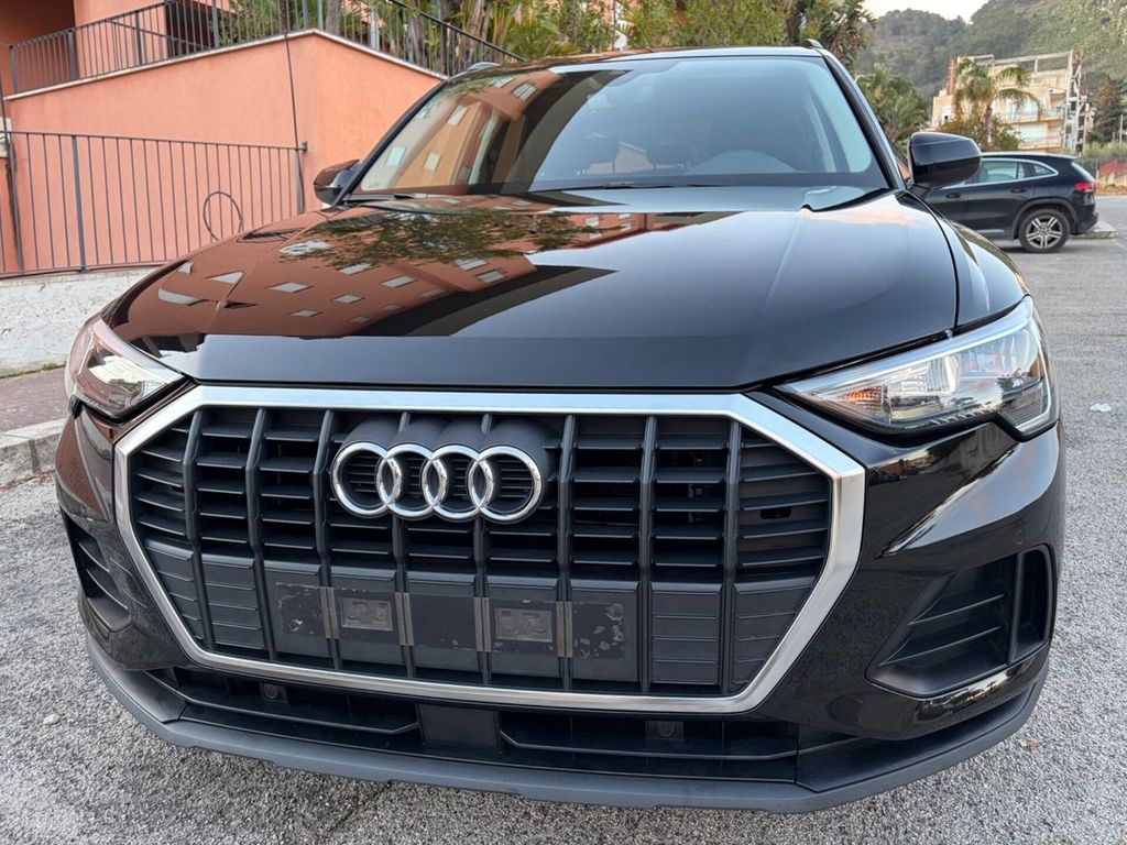 Image of Audi Q3