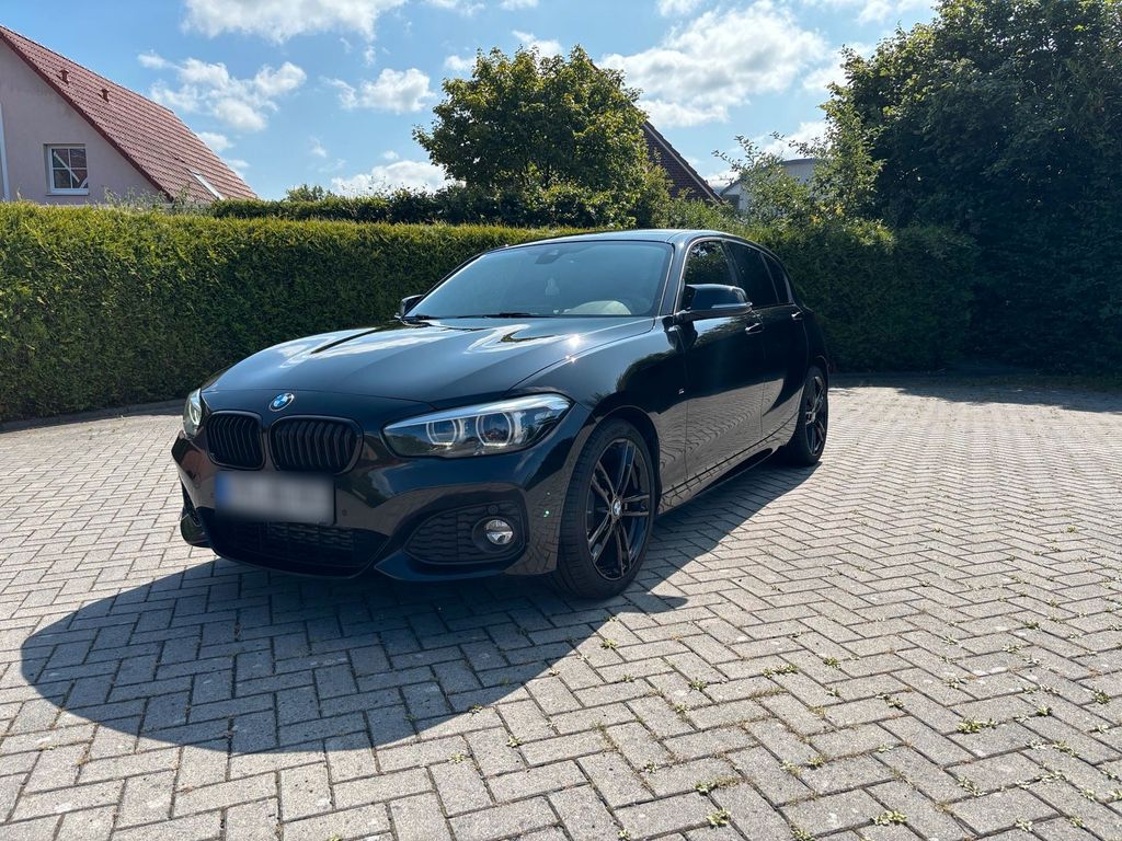 Image of BMW 120