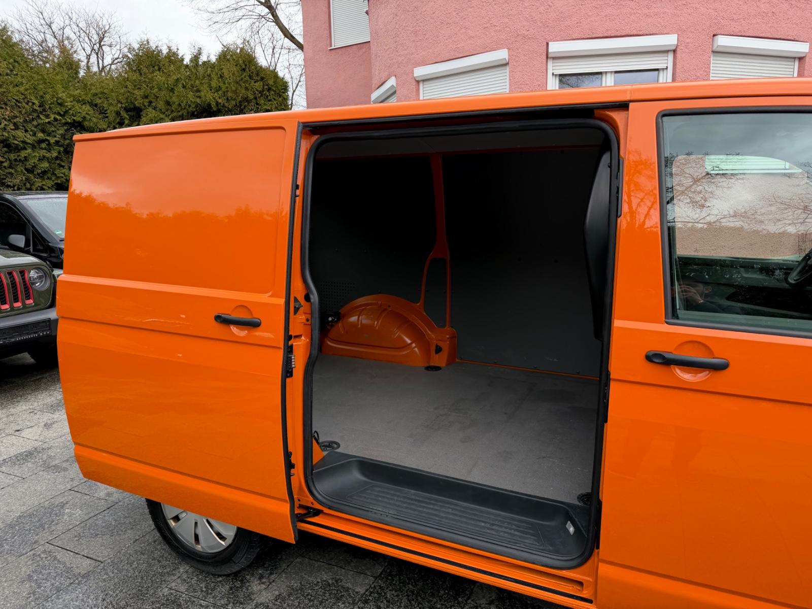 Volkswagen T6.1 Transporter 2.0 TDI 4Motion *1.Hand*AHK*