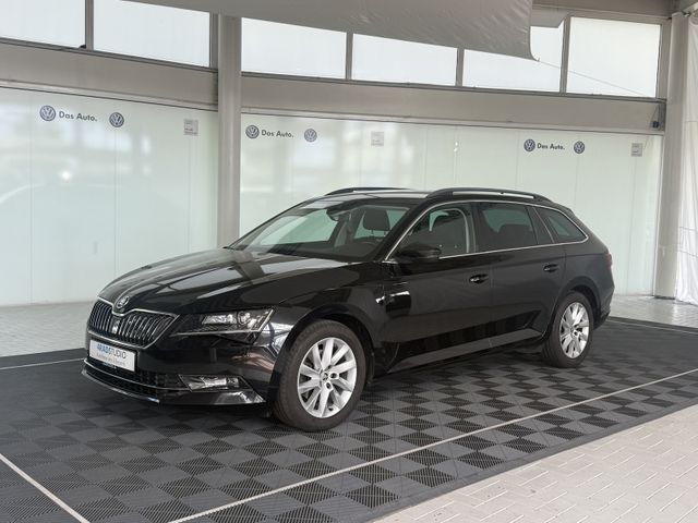 Skoda Superb COMBI 2.0 TDI DSG XENON NAVI ACC AHK