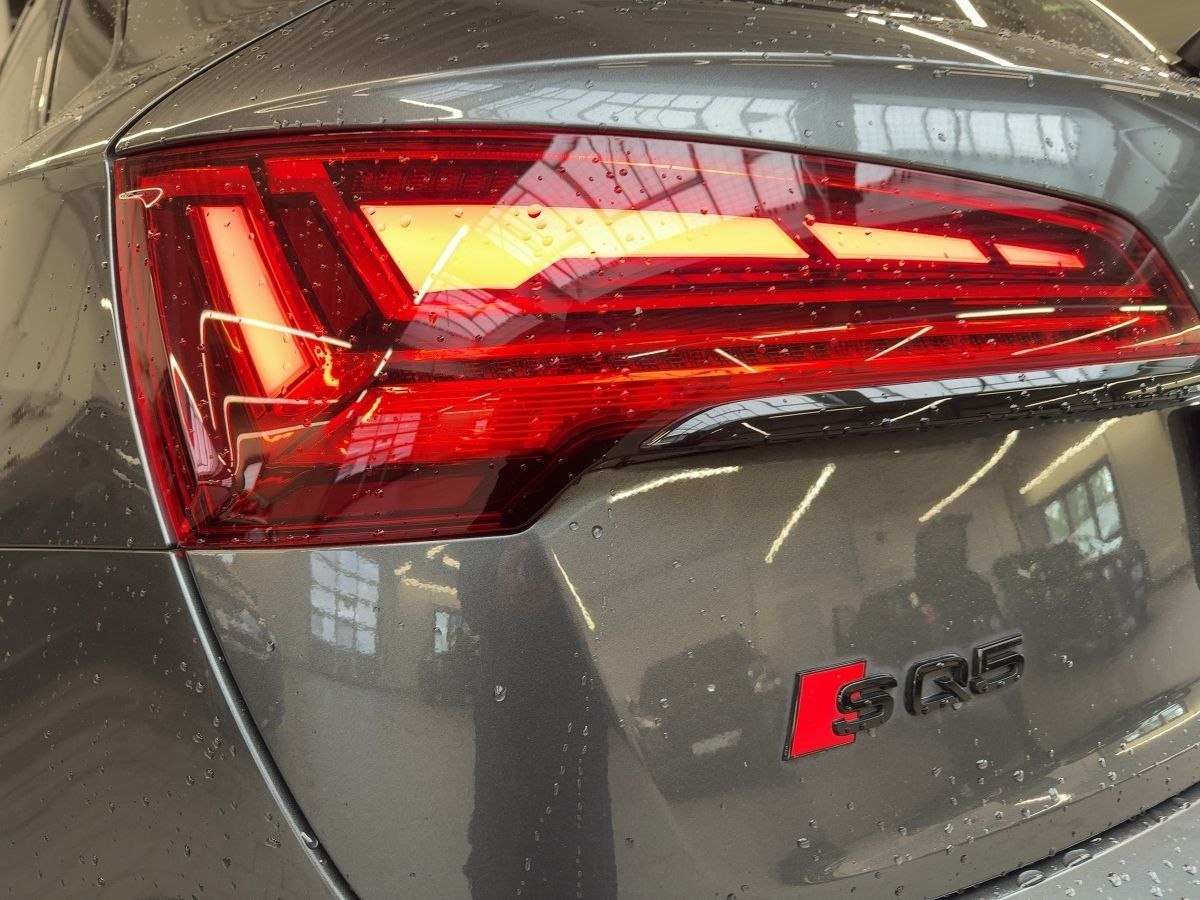 Audi SQ5 - Bild 17