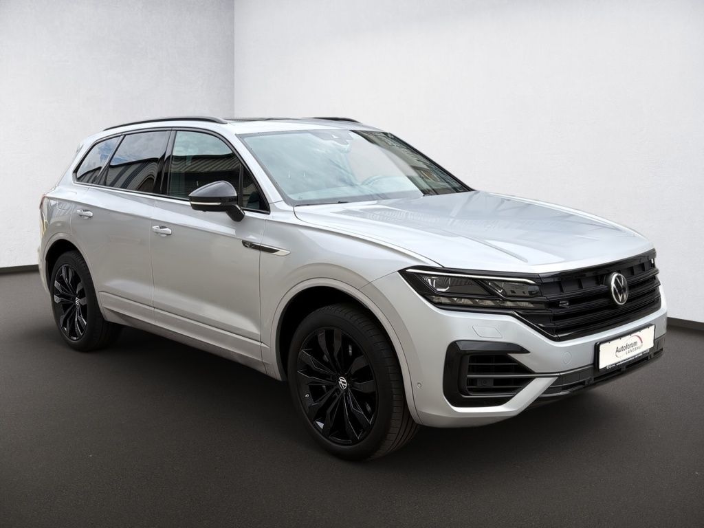 Volkswagen Touareg 3.0 TSI R-Line 4M MATRIX PANO BLACK AIR foto 6