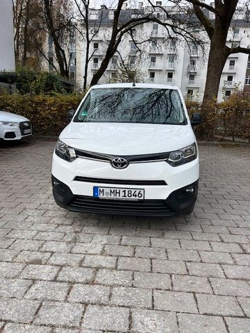 Toyota PROACE CITY 1,5-l-D-4D 96kW L1 Executive Exe...