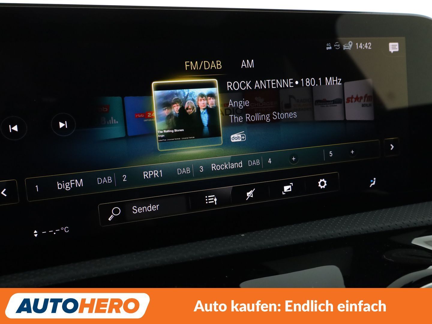 Mercedes-Benz CLA 250 4Matic AMG Line Aut.*NAVI*LED foto 22