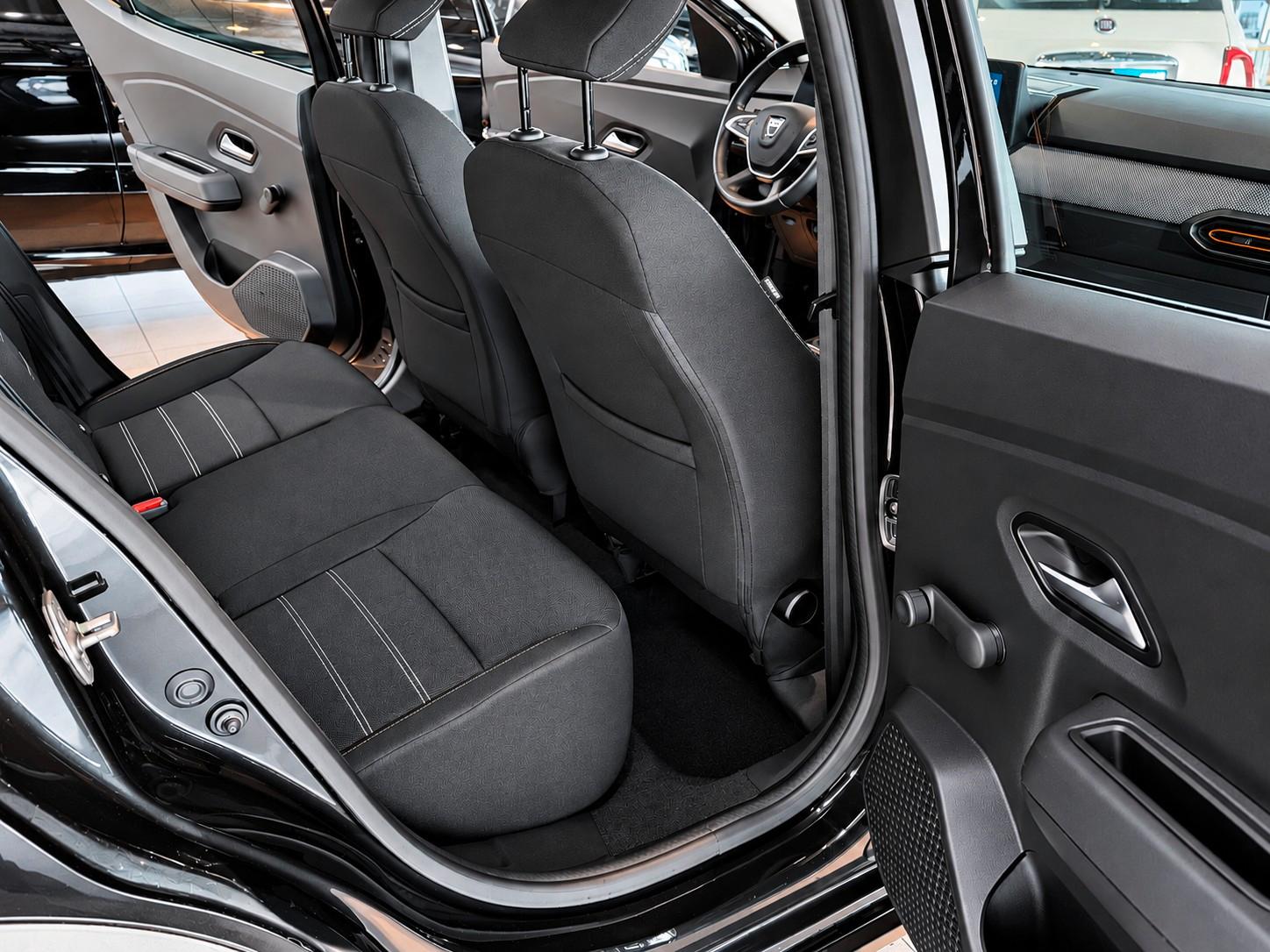 Dacia Sandero III Stepway 1. HAND LED AHK KAM CARPLAY