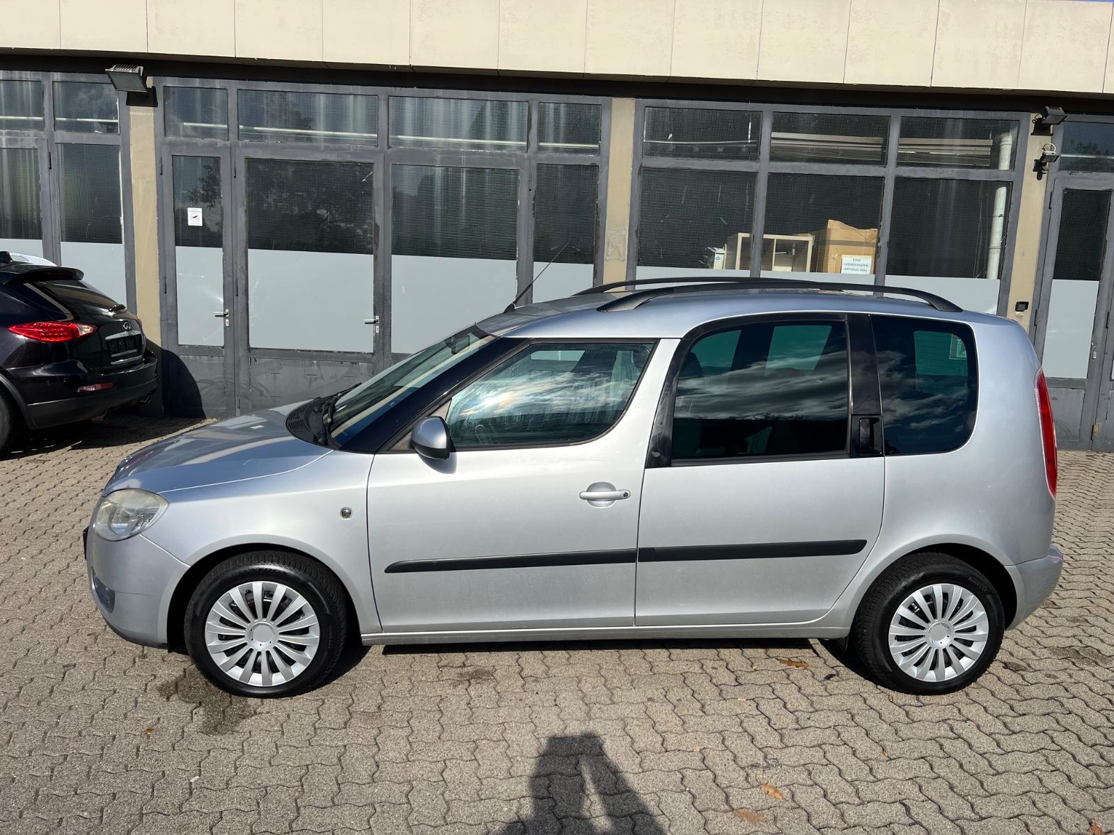 Skoda Roomster 2009 — двигун 1.598 cm³, 105 HP (77kW)