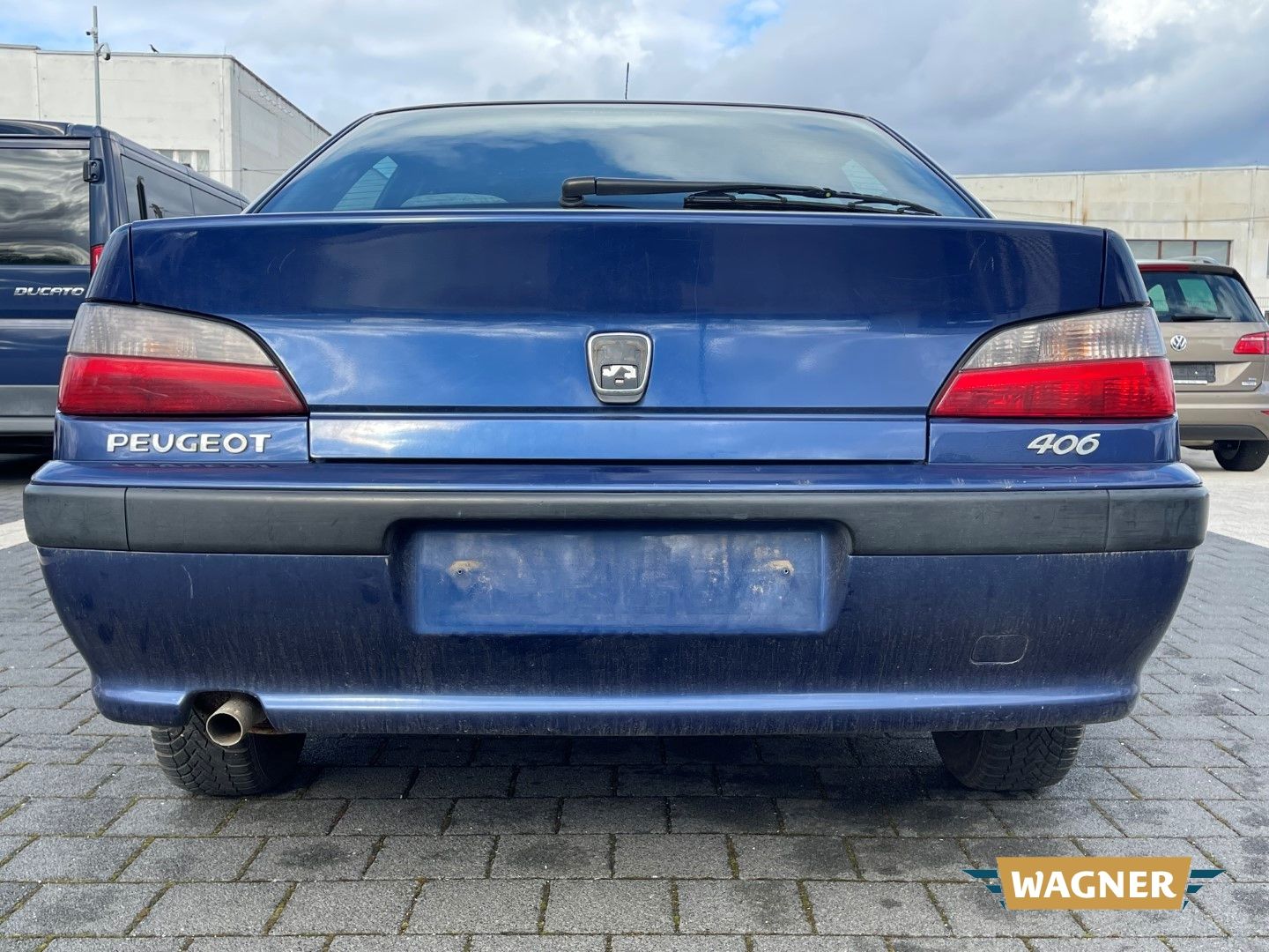 Fahrzeugabbildung Peugeot 406 SR Klimaanlage Servolenkung Motorschaden