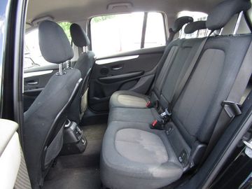 BMW 216 - 10