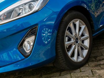 Ford Fiesta 1.0 Titanium Exclusive-Paket Kamera LED