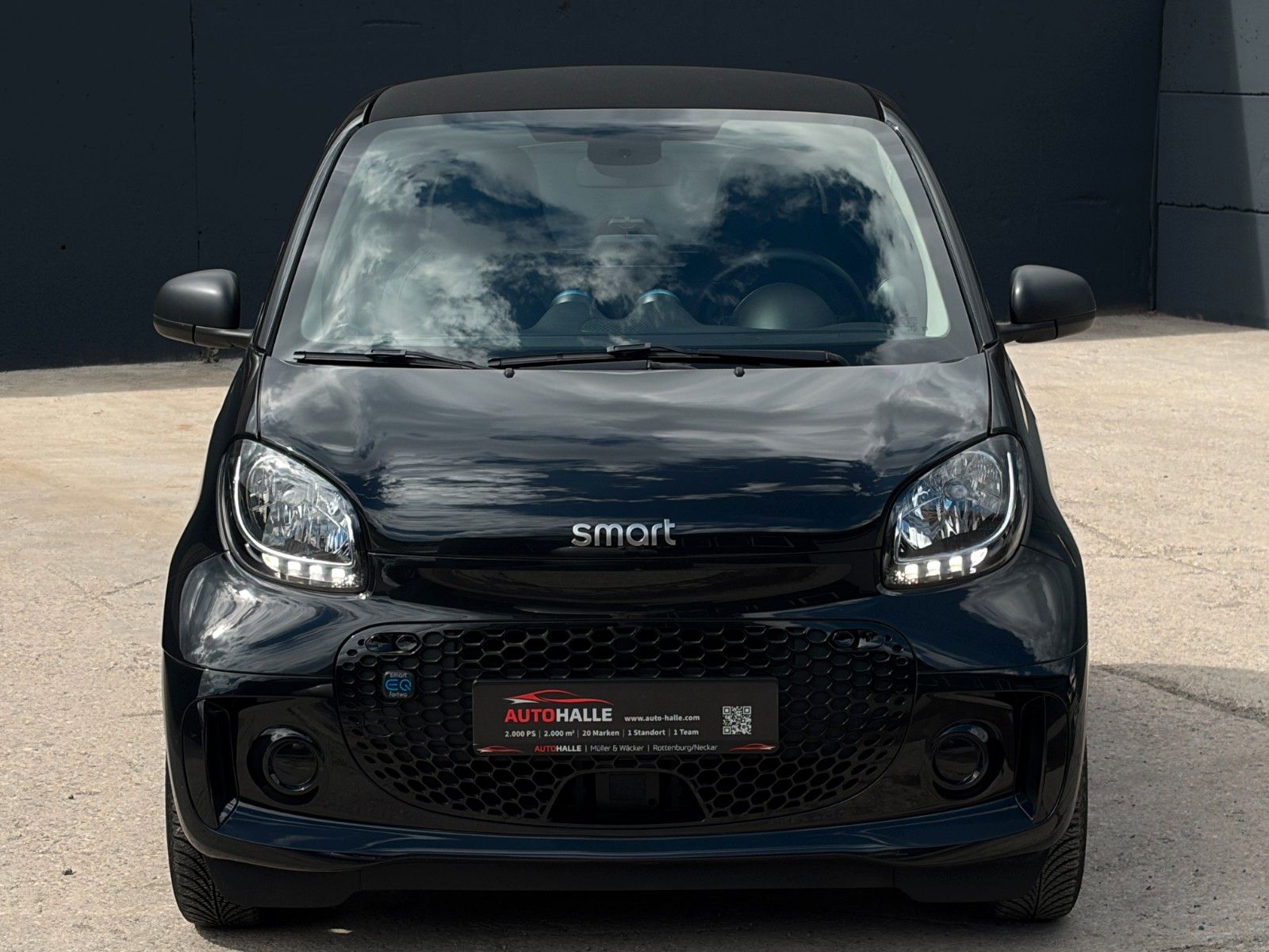 Fahrzeugabbildung Smart ForTwo Coupe EQ 60kW SHZ PDC Temp. Klima CarPlay