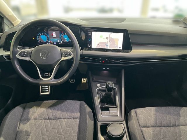 Fahrzeugabbildung Volkswagen Golf 1.0 TSI MOVE GJR NAVI ACC