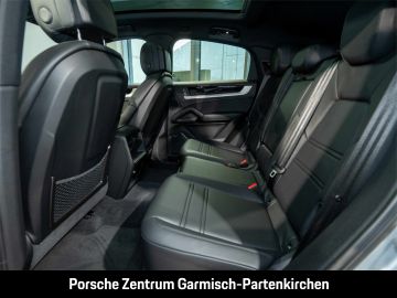 Porsche Cayenne - 11