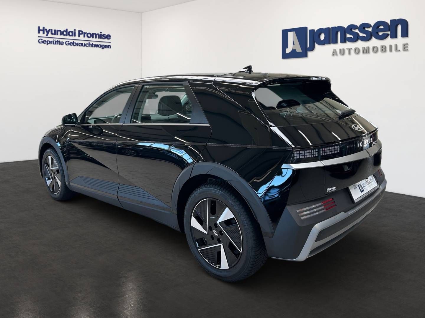 Fahrzeugabbildung Hyundai IONIQ 5 84 kWh (229 PS) 2WD DYNAMIQ, el. Heckkla