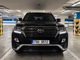 Toyota Land Cruiser 200 4.5 diesel v8 - Toyota Land Cruiser mit Panoramadach