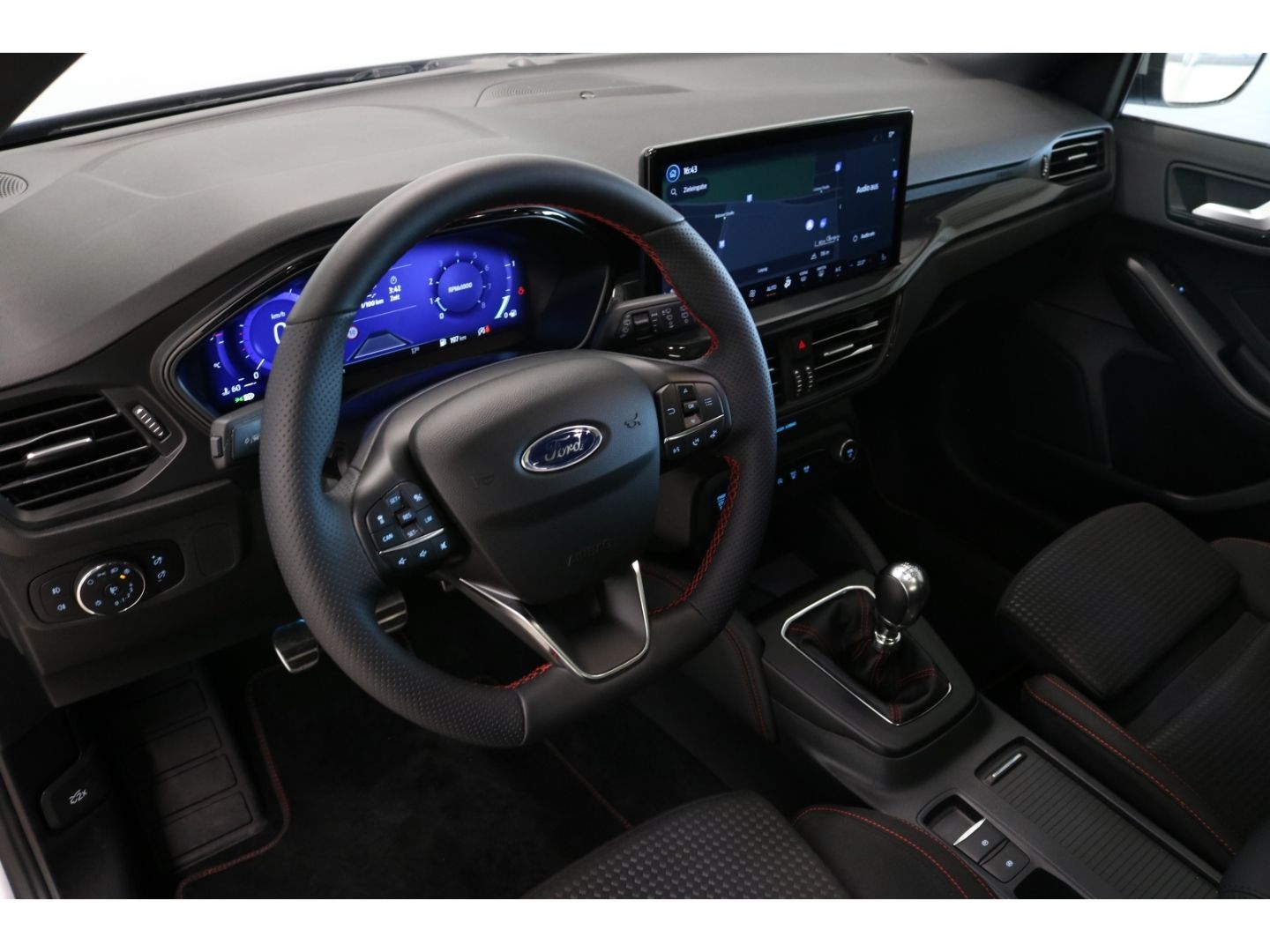 Fahrzeugabbildung Ford Focus Turnier ST-Line X 1.0 LED/Navi/B&O-Sound