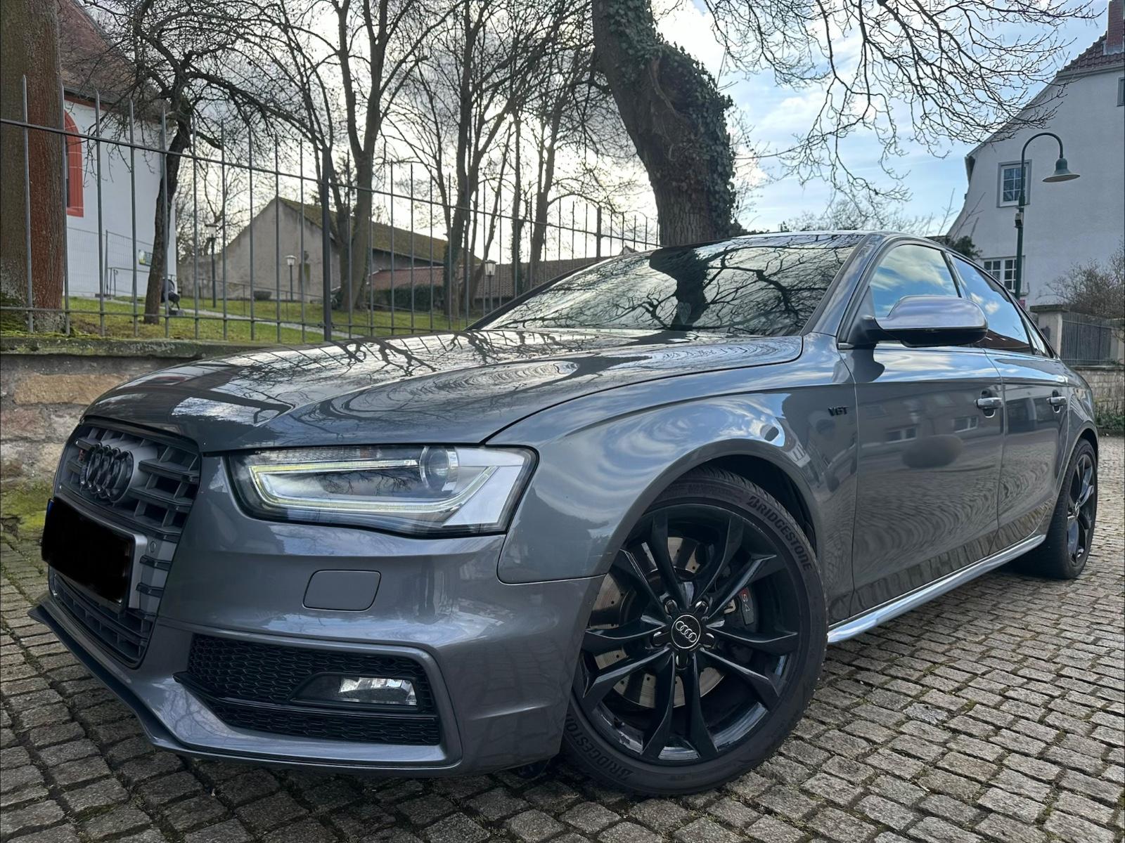 Audi S4 3.0 TFSI Quattro RS,Schiebedach,Sitzhzg,B&O