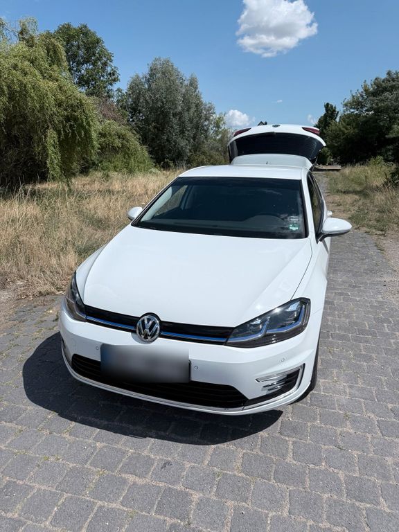 Image of Volkswagen Golf