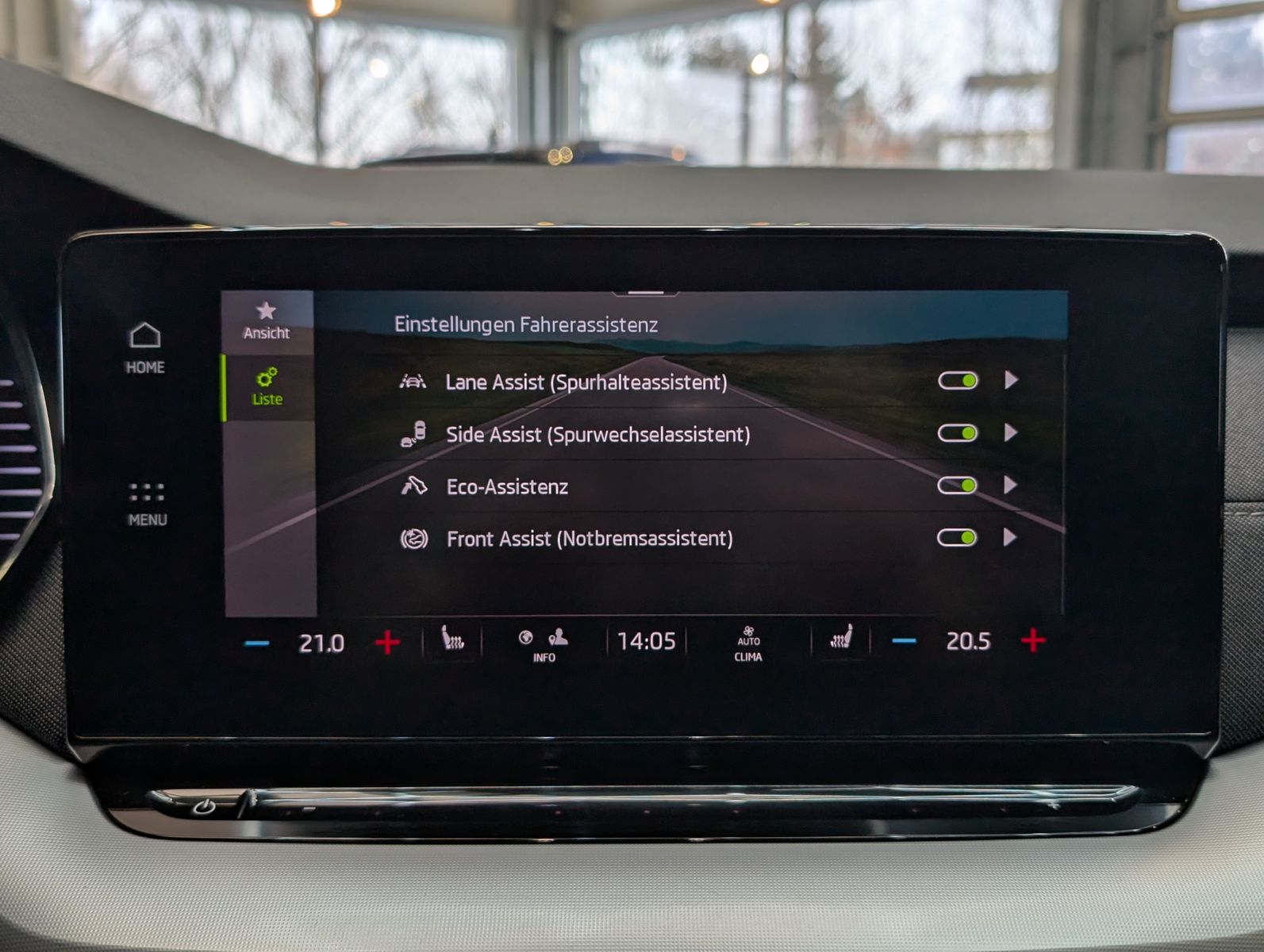 Fahrzeugabbildung SKODA Octavia 2.0 TDI First Edition LED Memory Pano 17