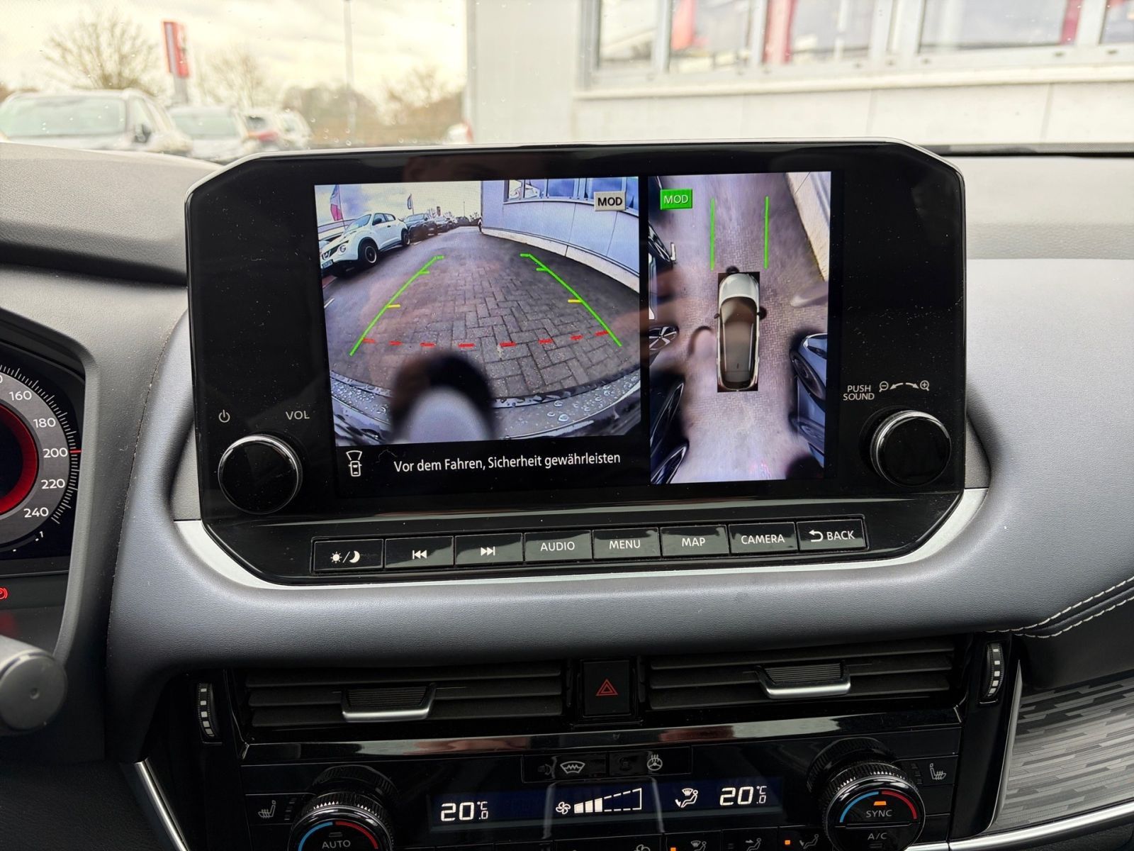 Fahrzeugabbildung Nissan Qashqai 1.3 DIG-T Tekna+*Navi*360°Kamera*Pano*