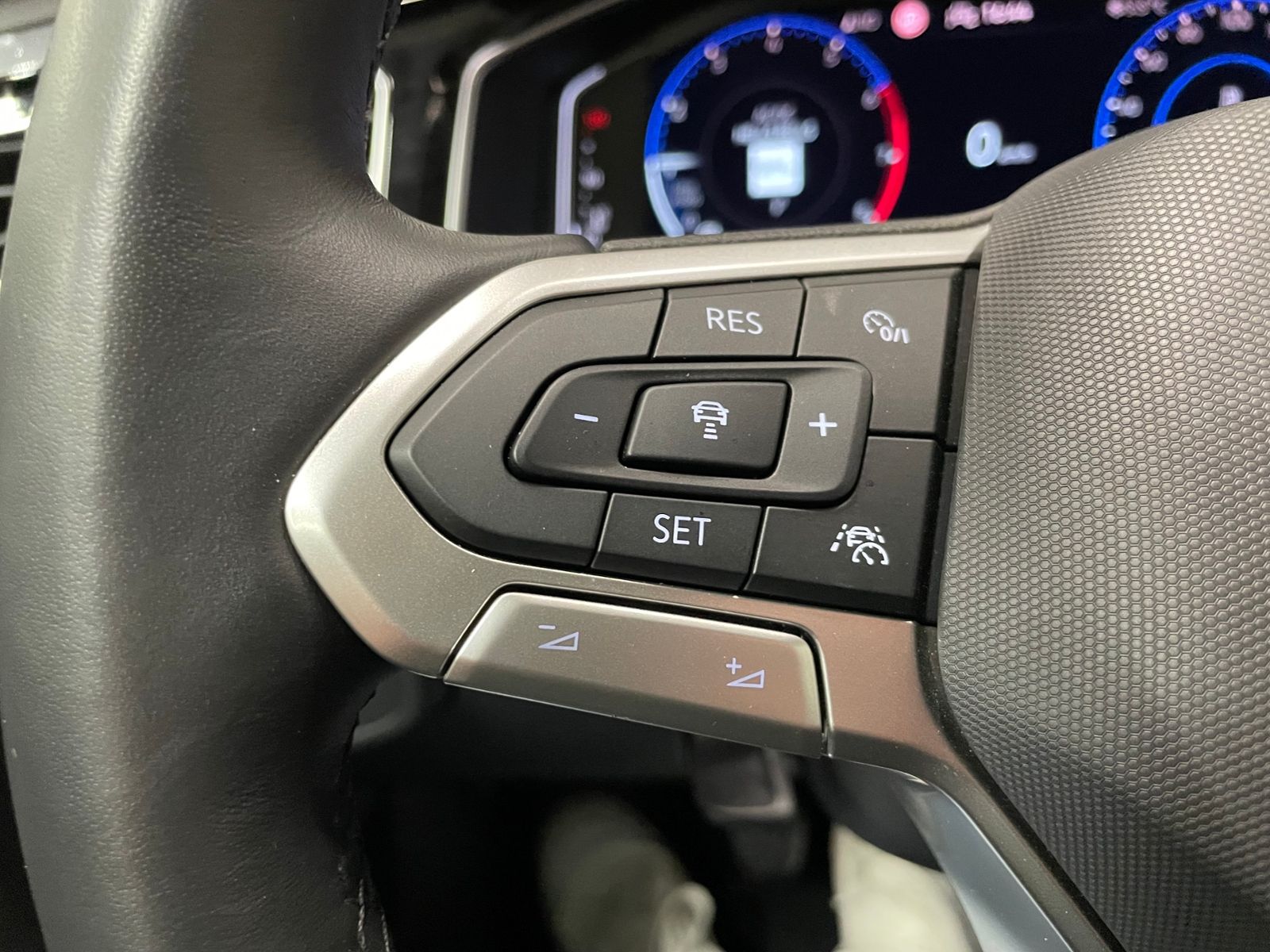 Polo Style 1.0 TSI IQ.LIGHT ACC NAVI RFK