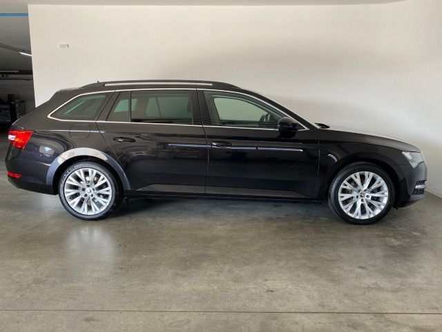 Superb Combi Ambition 2.0 TDI DSG 4x4 AHK+NAVI