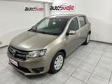 Dacia Sandero 1.5 dCi 8V 75CV Lauréate - Dacia Sandero Laureate mit Diesel-Antrieb