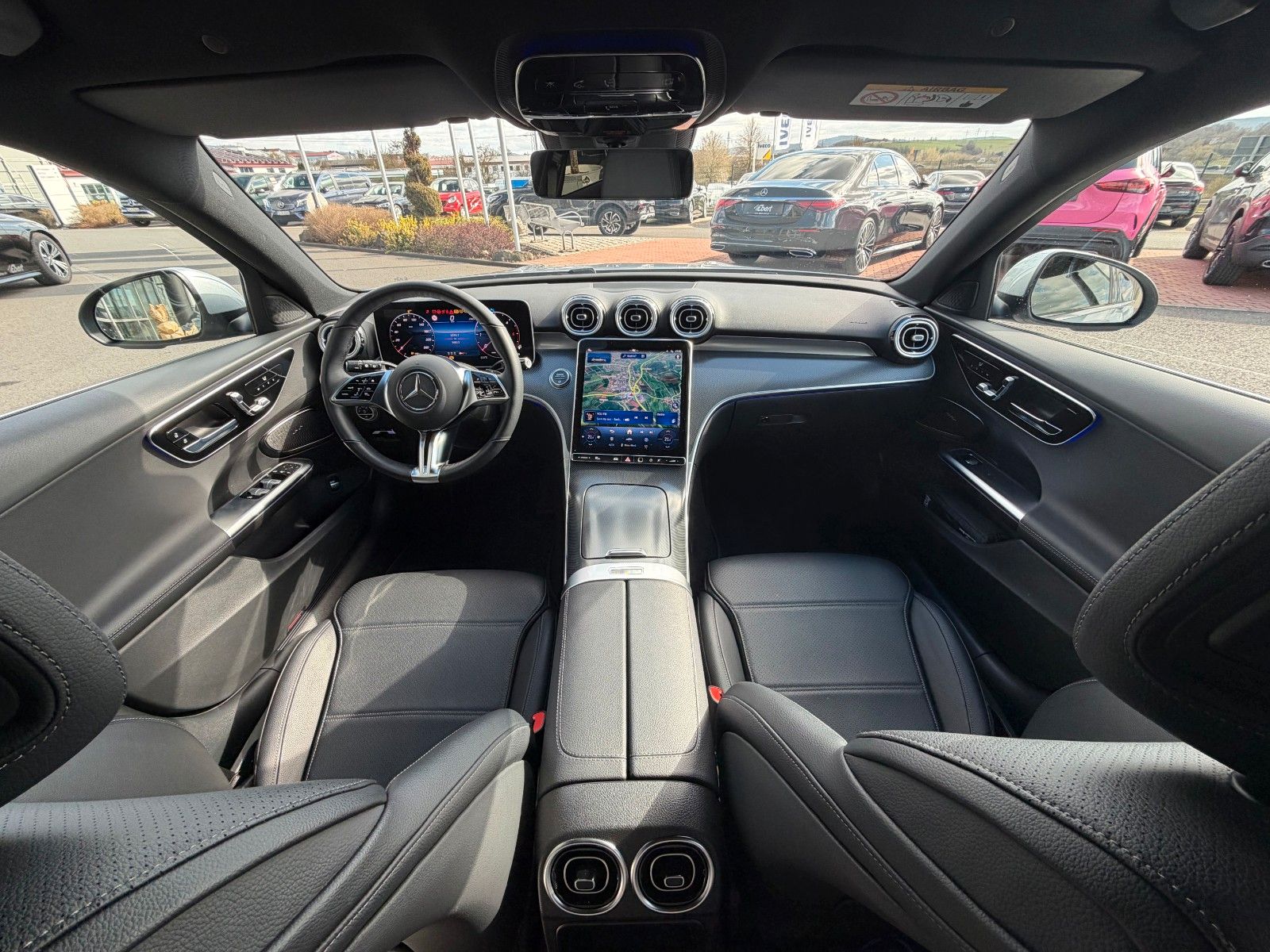 Fahrzeugabbildung Mercedes-Benz C 220d T 4M Avantgarde+Distr+AHK+Memory+360+uvm.