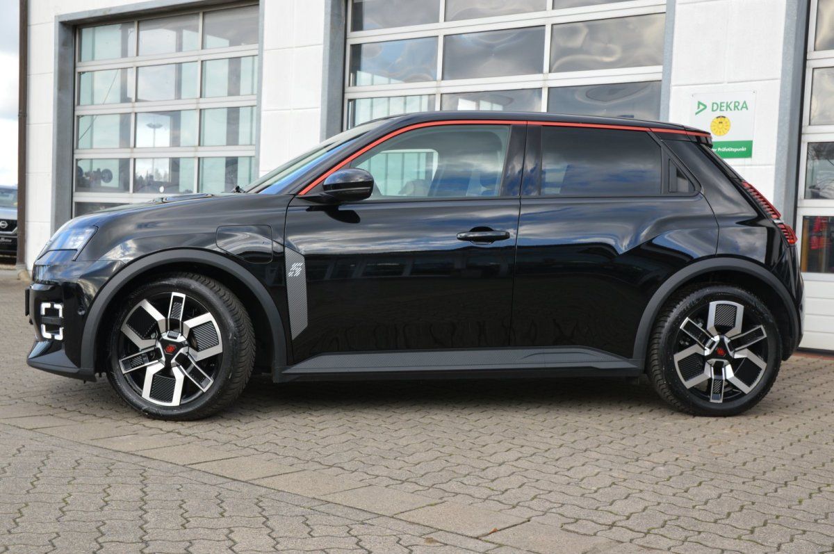 Fahrzeugabbildung Renault 5 E-Tech Electric   120 Urban Range Techno Winte