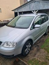 Volkswagen VW TOURAN mit Hängerkuplung - : Hänger