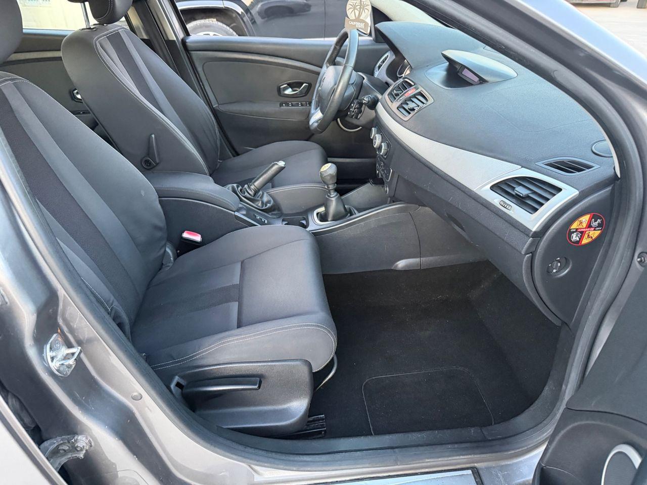 Renault Megane 2011 — photo 5