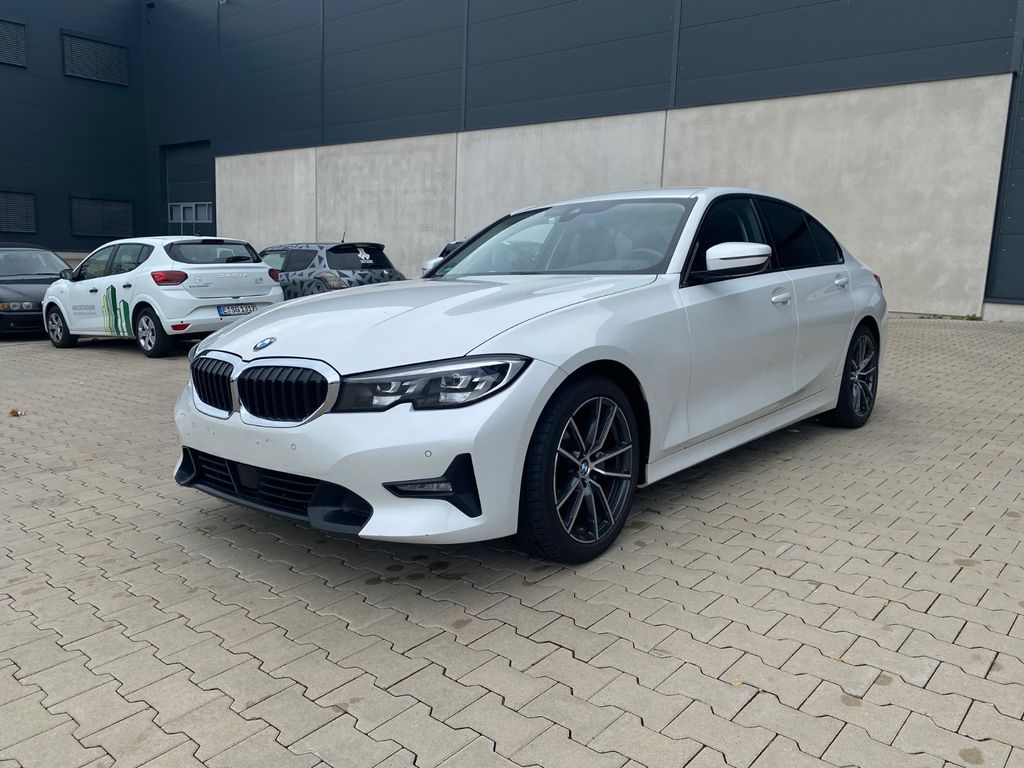 Image of BMW 320