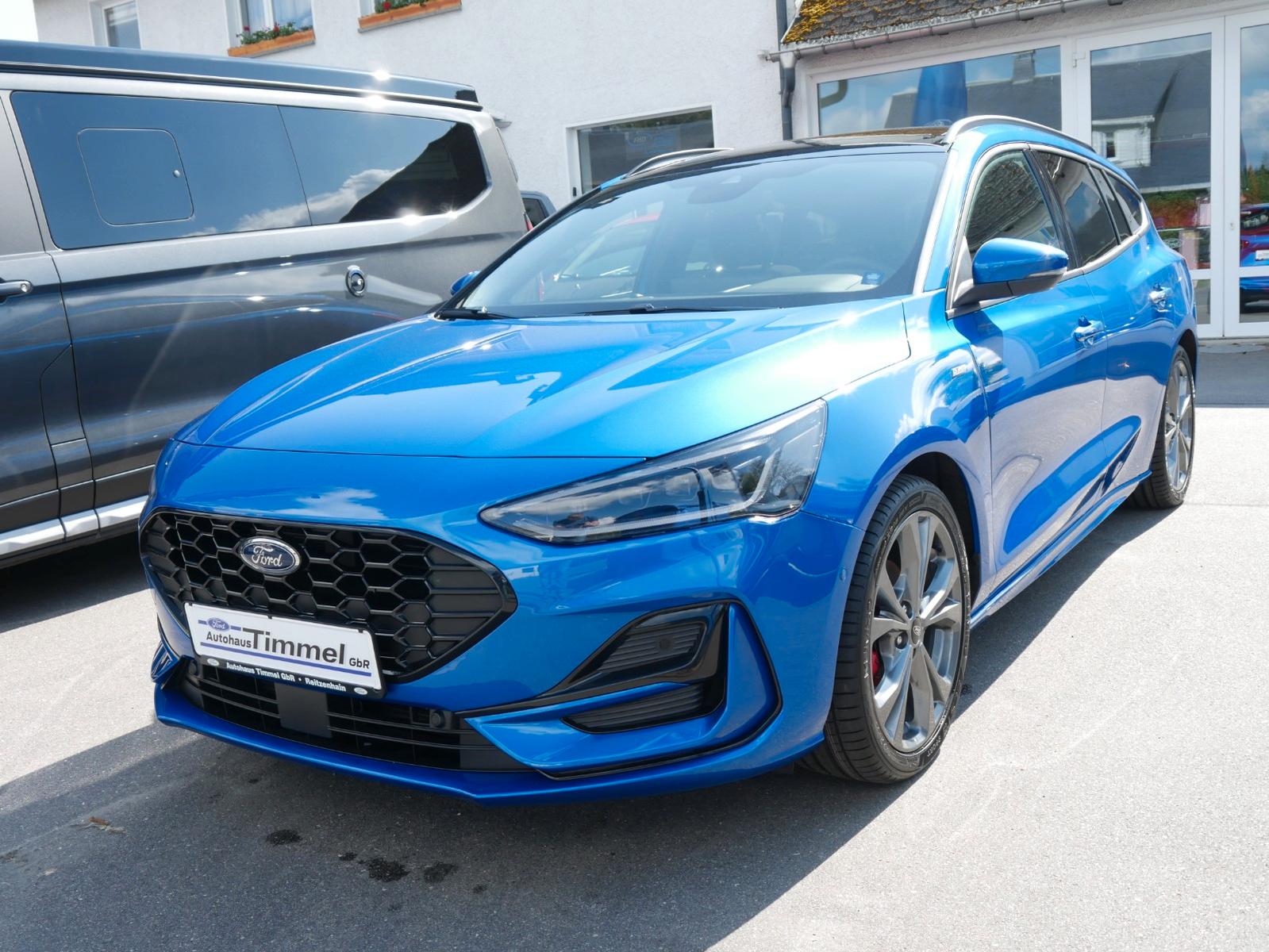 Ford Focus Turnier ST-Line X Autom Matrix Panorama
