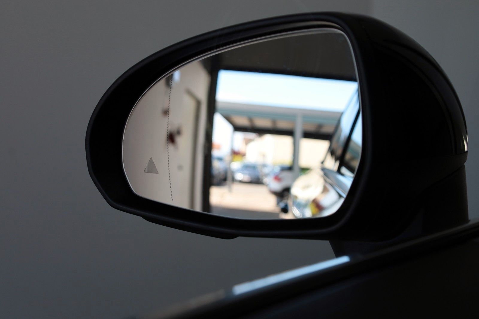 Fahrzeugabbildung Mercedes-Benz GLC 300e 4M Avantgarde T.Leder,Navi,LED,SH,Park