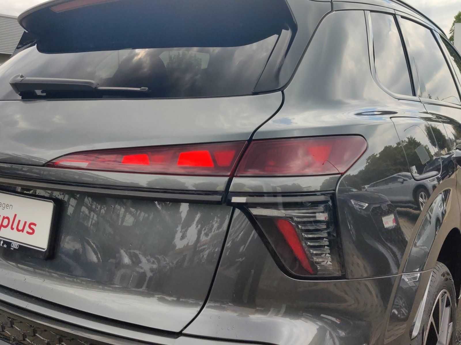 Fahrzeugabbildung Audi Q3 SUV e-hybrid Q3 e-hybrid 200 kW S tronic, Mat