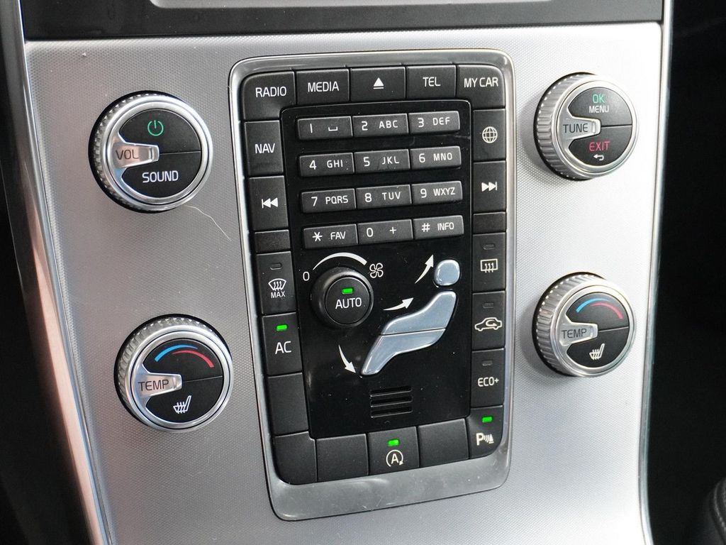 Volvo V60 1.5 T3 Summum automatik navi sitzheizung