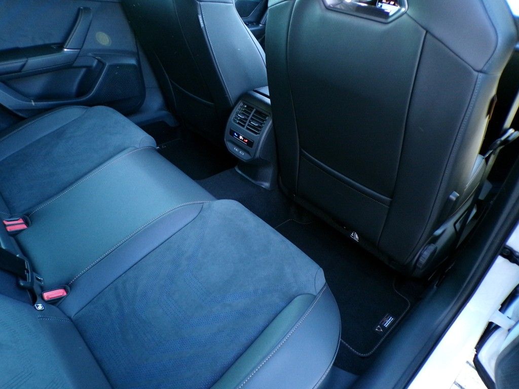 Fahrzeugabbildung CUPRA Formentor 2.0 TSI DSG 4Drive