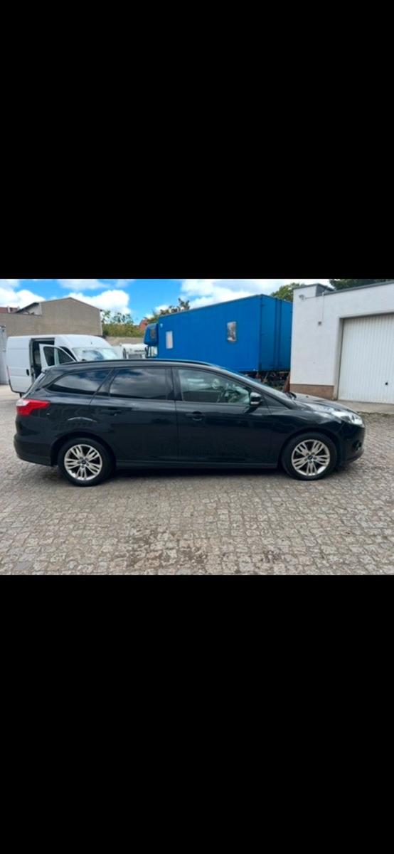 Ford Focus 2012 — engine 116 HP (85kW)