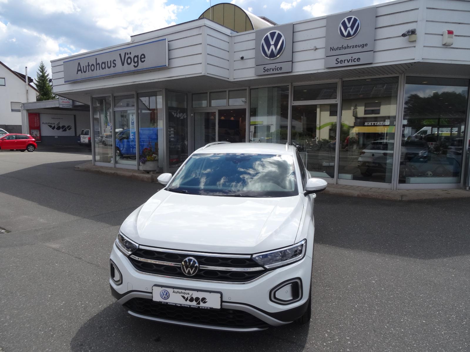 Volkswagen T-Roc "Style" 1.5 TSI OPF 6-Gang NAVI RFK SHZ