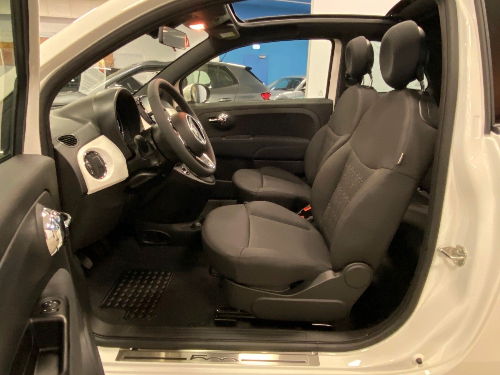 Fahrzeugabbildung Fiat 500C 1.0 GSE N3 Hybrid DOLCEVITA Cabrio+NAVI+PDC