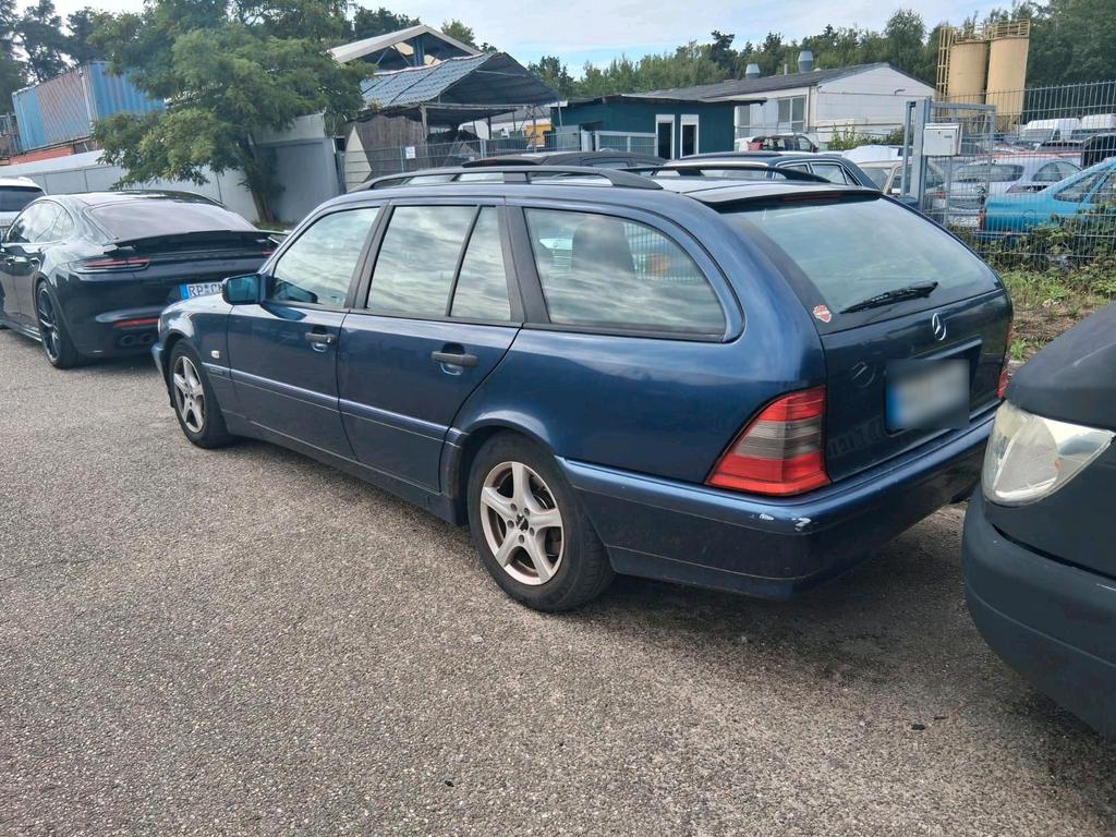 Mercedes-Benz C 200