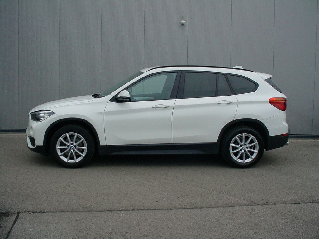 BMW X1sDrive18i*NAVI*SPORTSITZE*PDC****