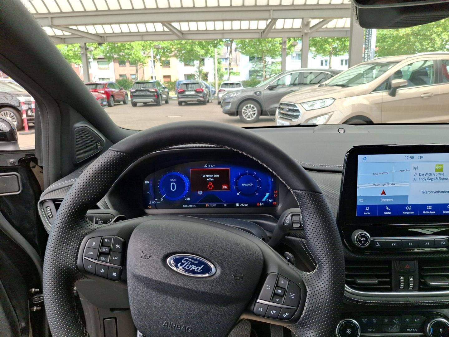 Fahrzeugabbildung Ford Puma ST-Line Vignale 1.0 EcoBoost AUTOM./SSD/BI-