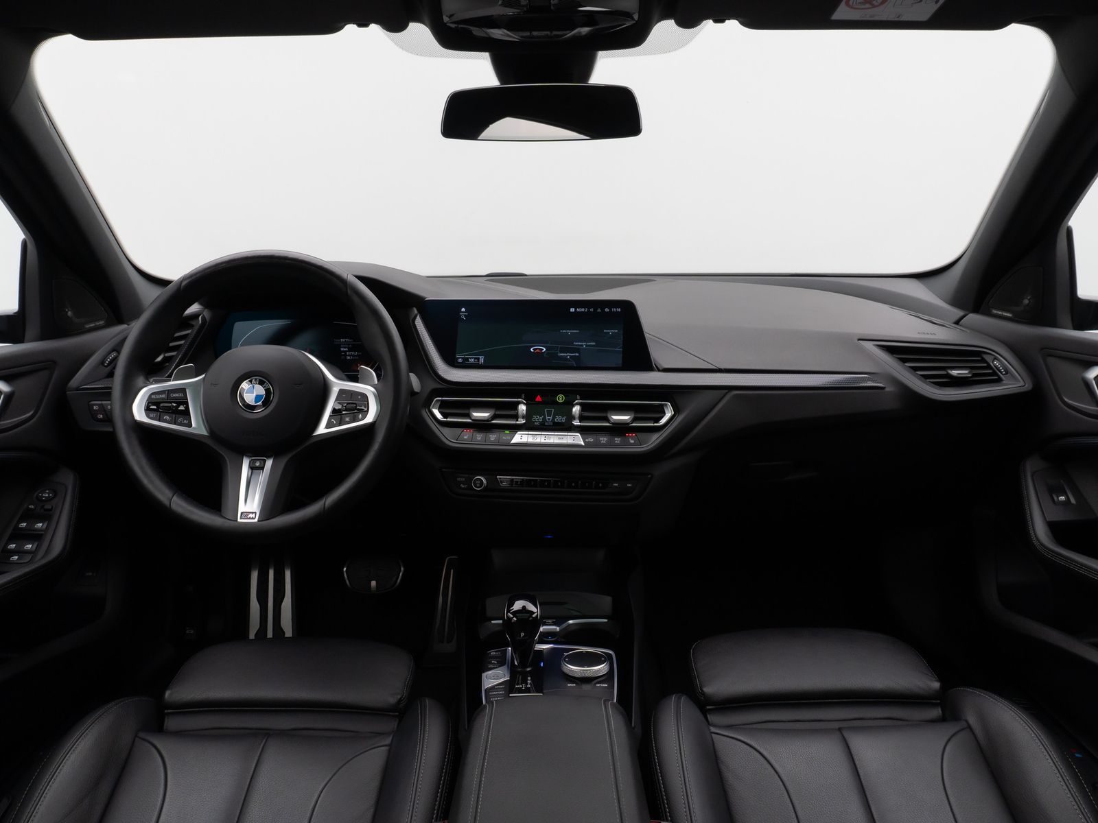 Fahrzeugabbildung BMW 120i M Sport Pro Panorama Kamera DAB H/K Komfort