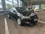 Volkswagen VW Polo 1.2 TSI - Volkswagen Polo: Coupe