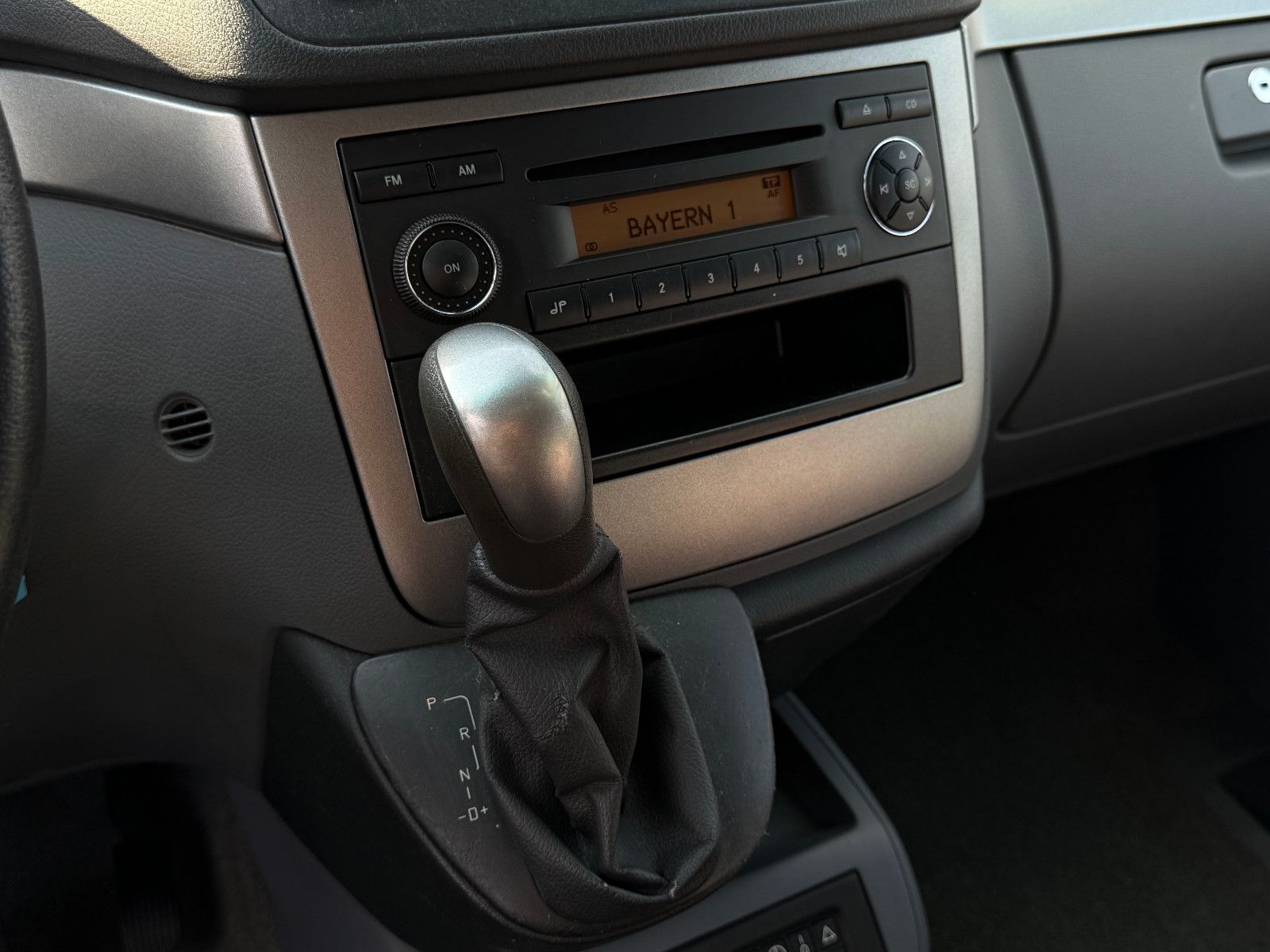 Fahrzeugabbildung Mercedes-Benz Viano Marco Polo 3.0 CDI Aut AHK Klima Sthz PDC