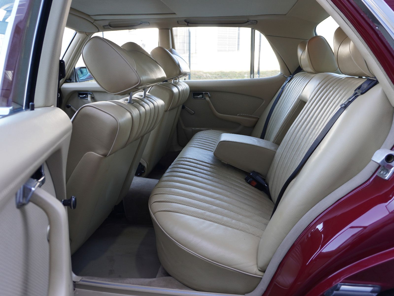 Fahrzeugabbildung Mercedes-Benz 280 SE W 116 *50 TKM*