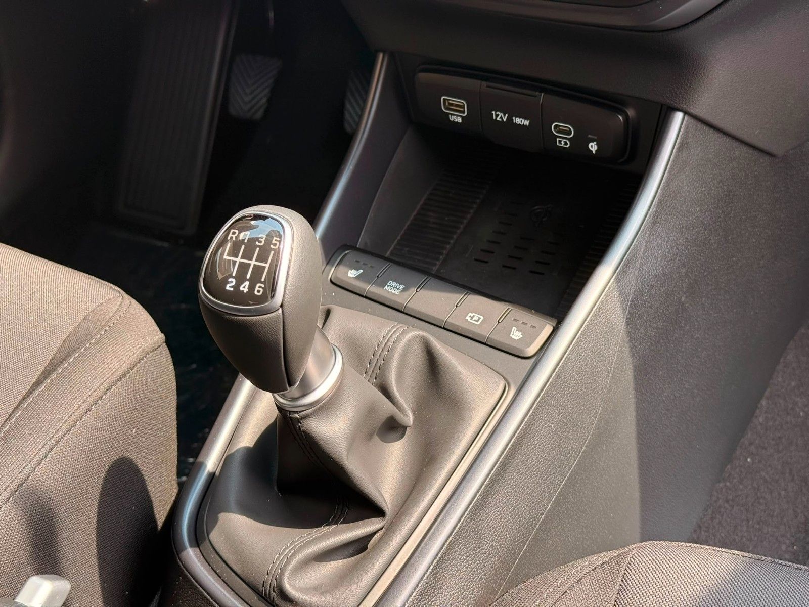 Hyundai i20 – Bild 17