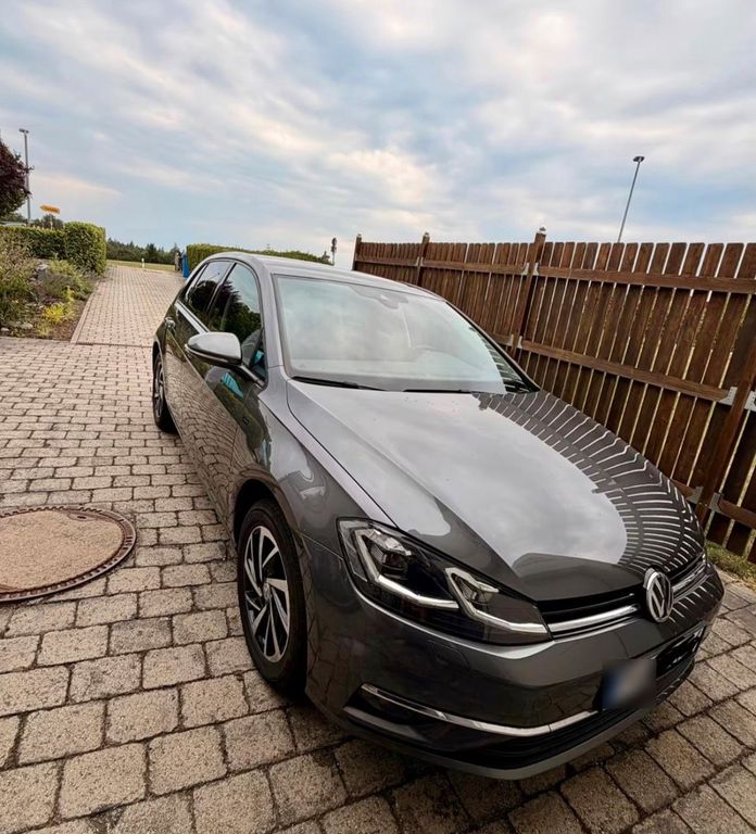Image of Volkswagen Golf