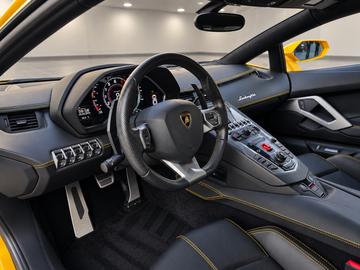 صورة مصغرة 15 لـ 2012 Lamborghini AVENTADOR
